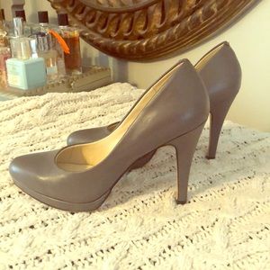 Nine West Rocha Platform Pumps 7.5